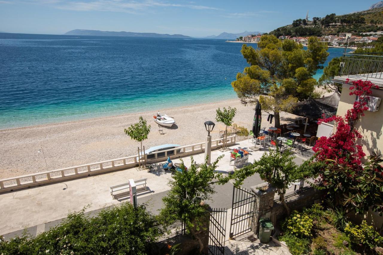 Beach Front Apartment Подгора Екстериор снимка